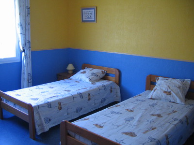 Holiday house for family with baby and children in Crozon - bedroom